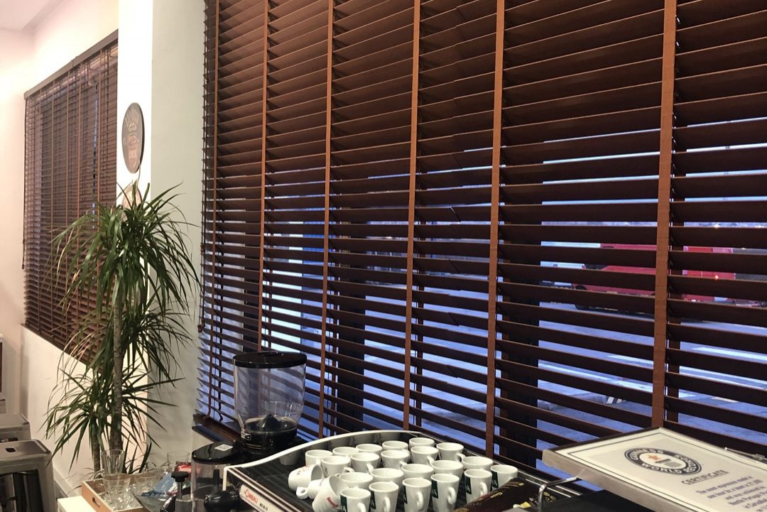 Venezianos de Madeira Venezianos de Madeira